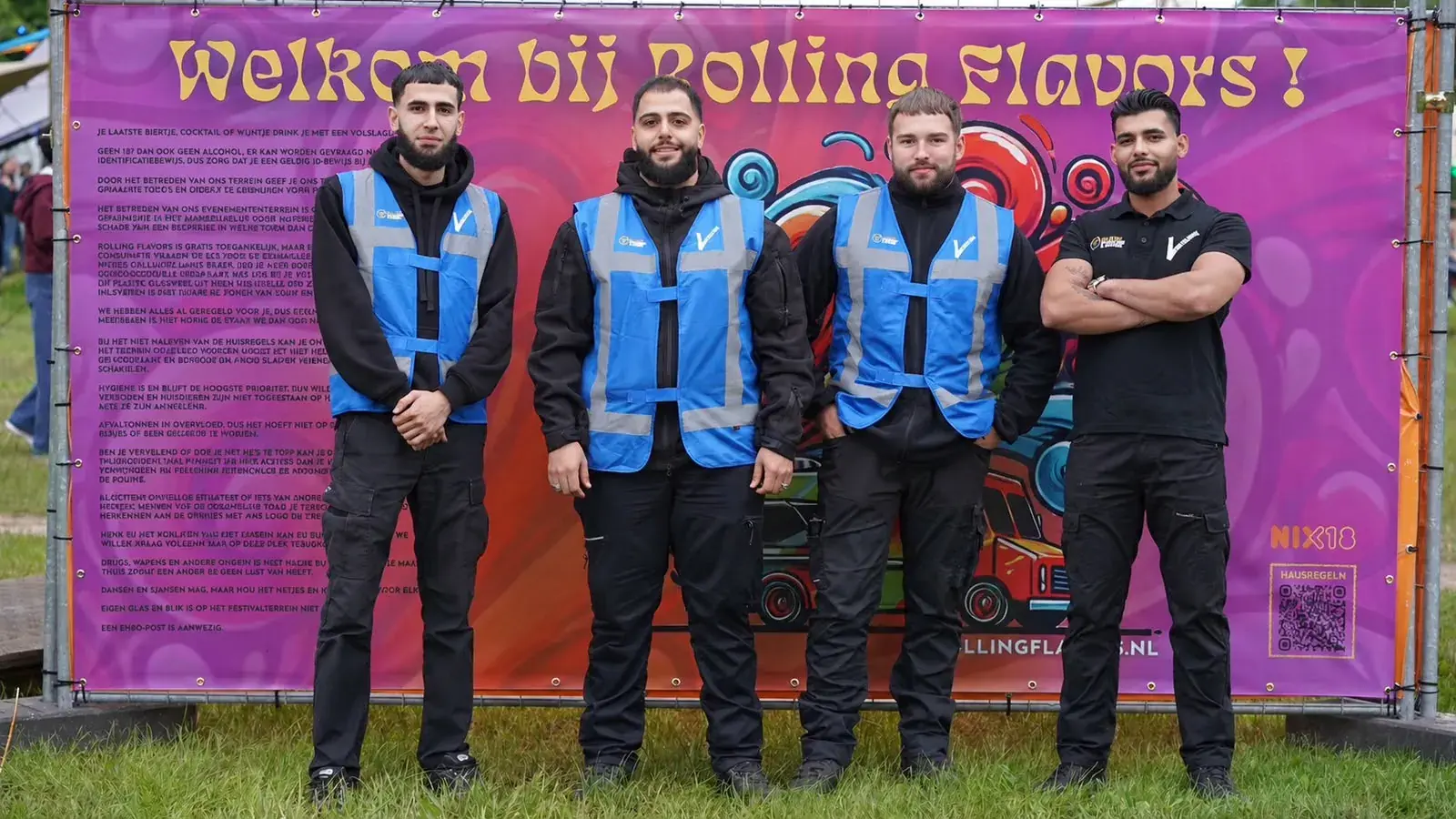 Beveiliger van RA-Alert op locatie